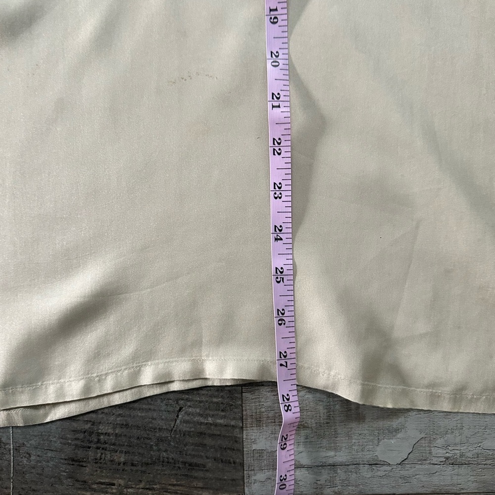 Vintage Women’s 100% Silk Small Short Sleeved Collared Shirt - Picture 4 of 7